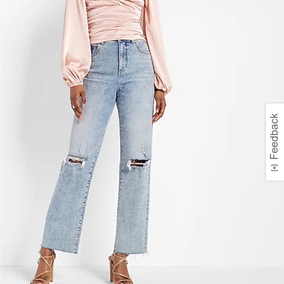 Express Blush Ruched Blouse - Picture 4 of 6